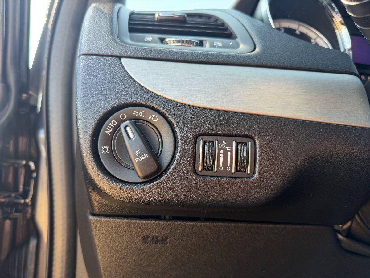 Used 2019 Dodge Grand Caravan GT FWD image 31