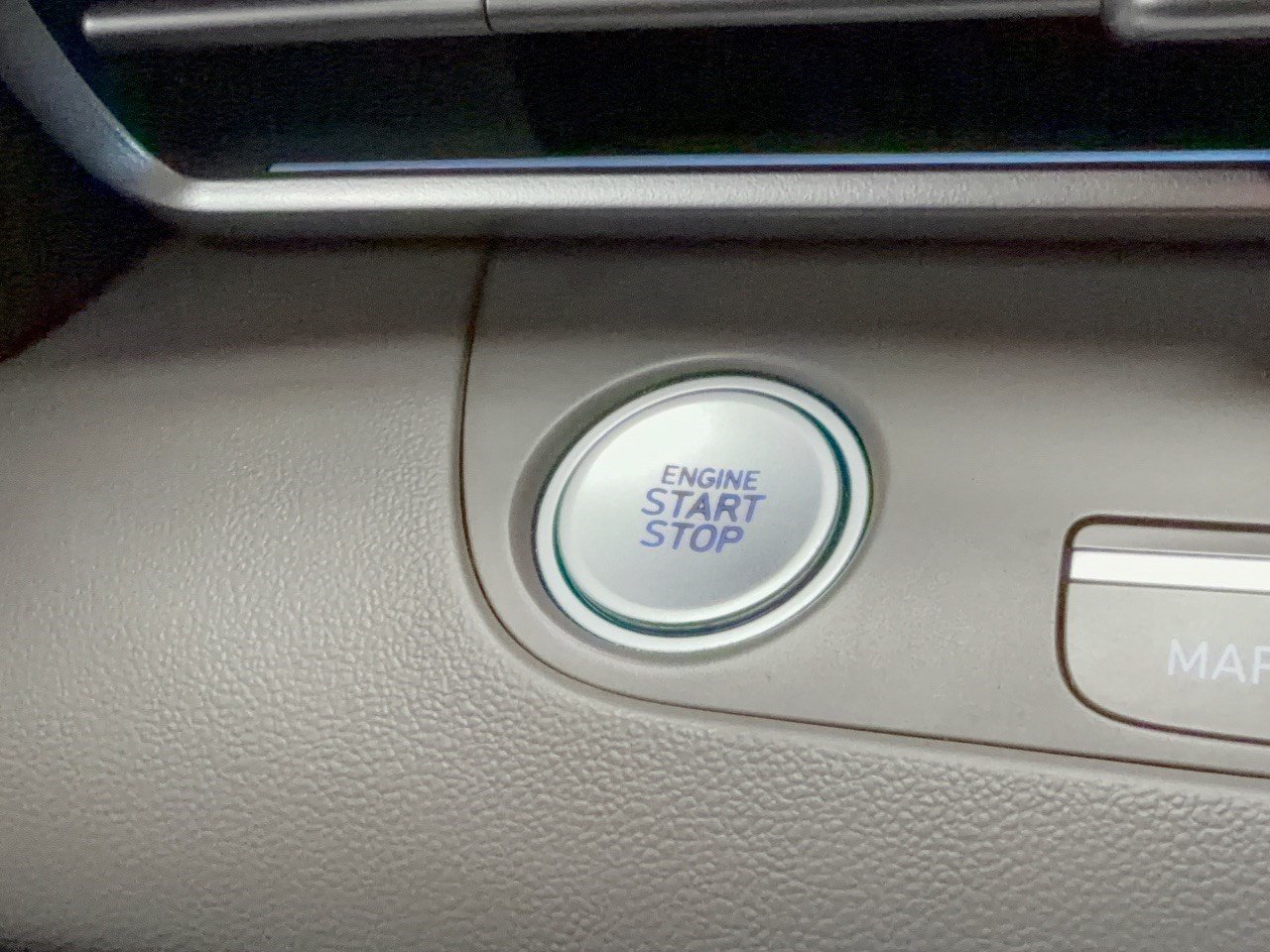 Used 2025 Hyundai Elantra SEL FWD image 20