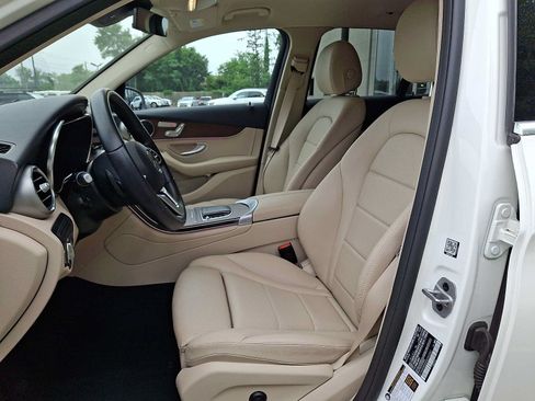 Certified 2022 Mercedes-Benz GLC 300 4MATIC image 10