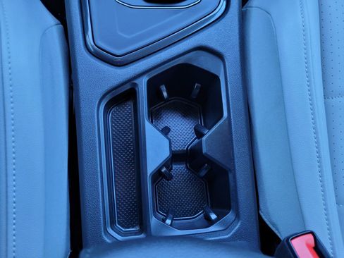 Certified 2020 Volkswagen Tiguan SE image 24