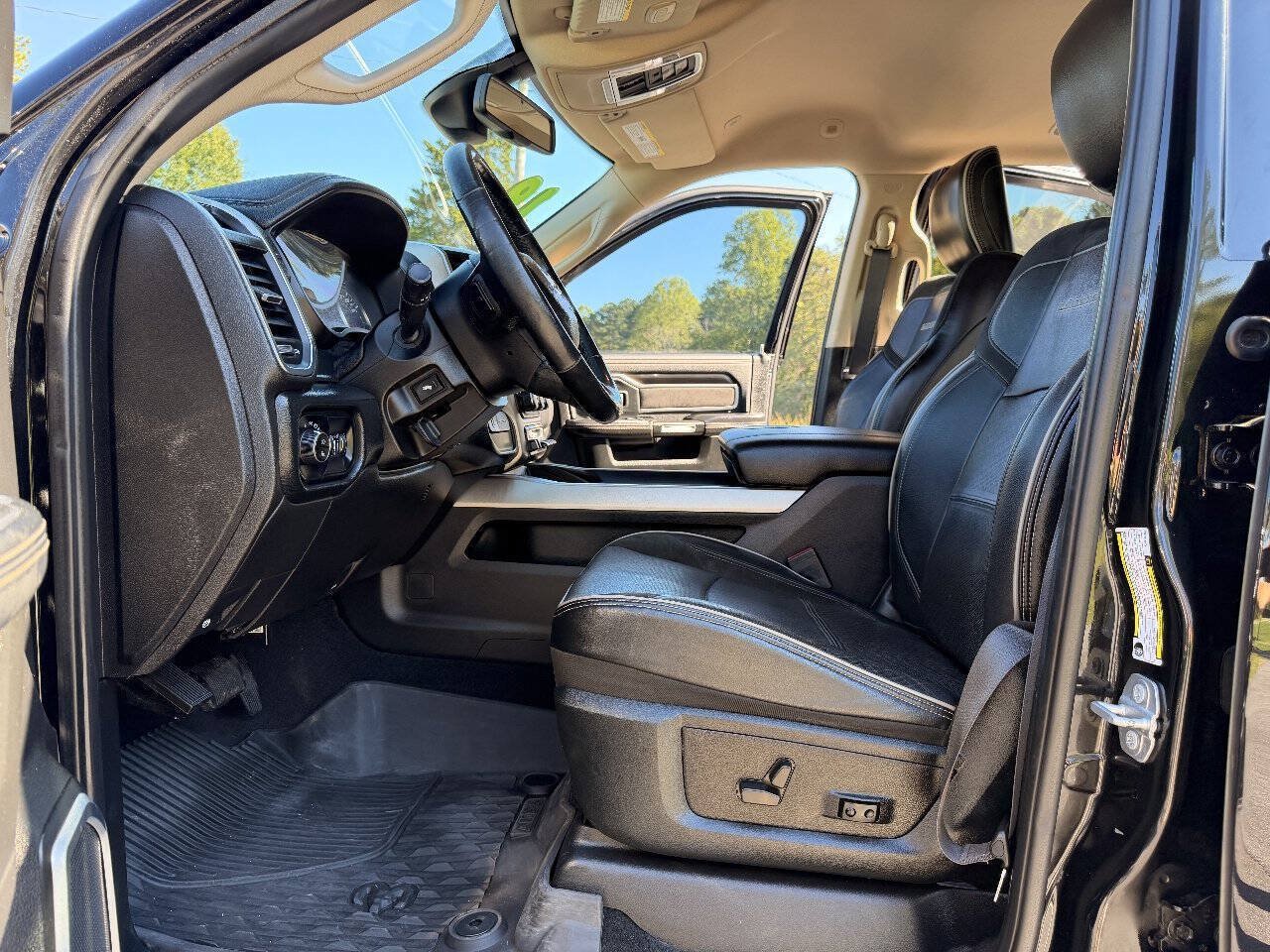 Used 2019 RAM 2500 Laramie AWD/4WD image 11