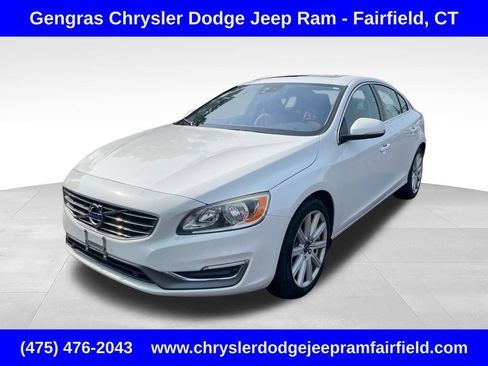 Used 2017 Volvo S60 T5 Inscription AWD/4WD image 3