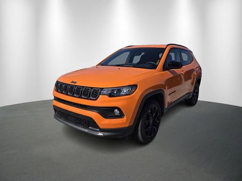 New 2026 Jeep Compass Latitude image 2