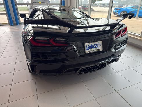 New 2027 Chevrolet Corvette Z06 w/ Z07 Performance Package RWD image 4