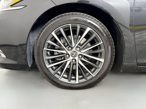 Certified 2023 Lexus ES 350 w/ Premium Package image 33