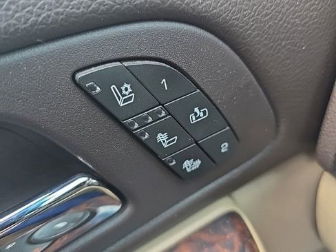 Used 2014 GMC Yukon XL Denali AWD/4WD image 16