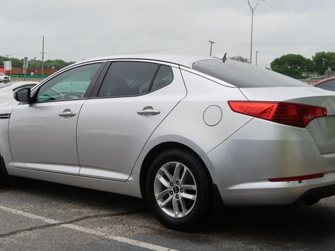 Used 2011 Kia Optima LX FWD image 12