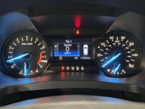 Used 2017 Ford Explorer XLT FWD image 34