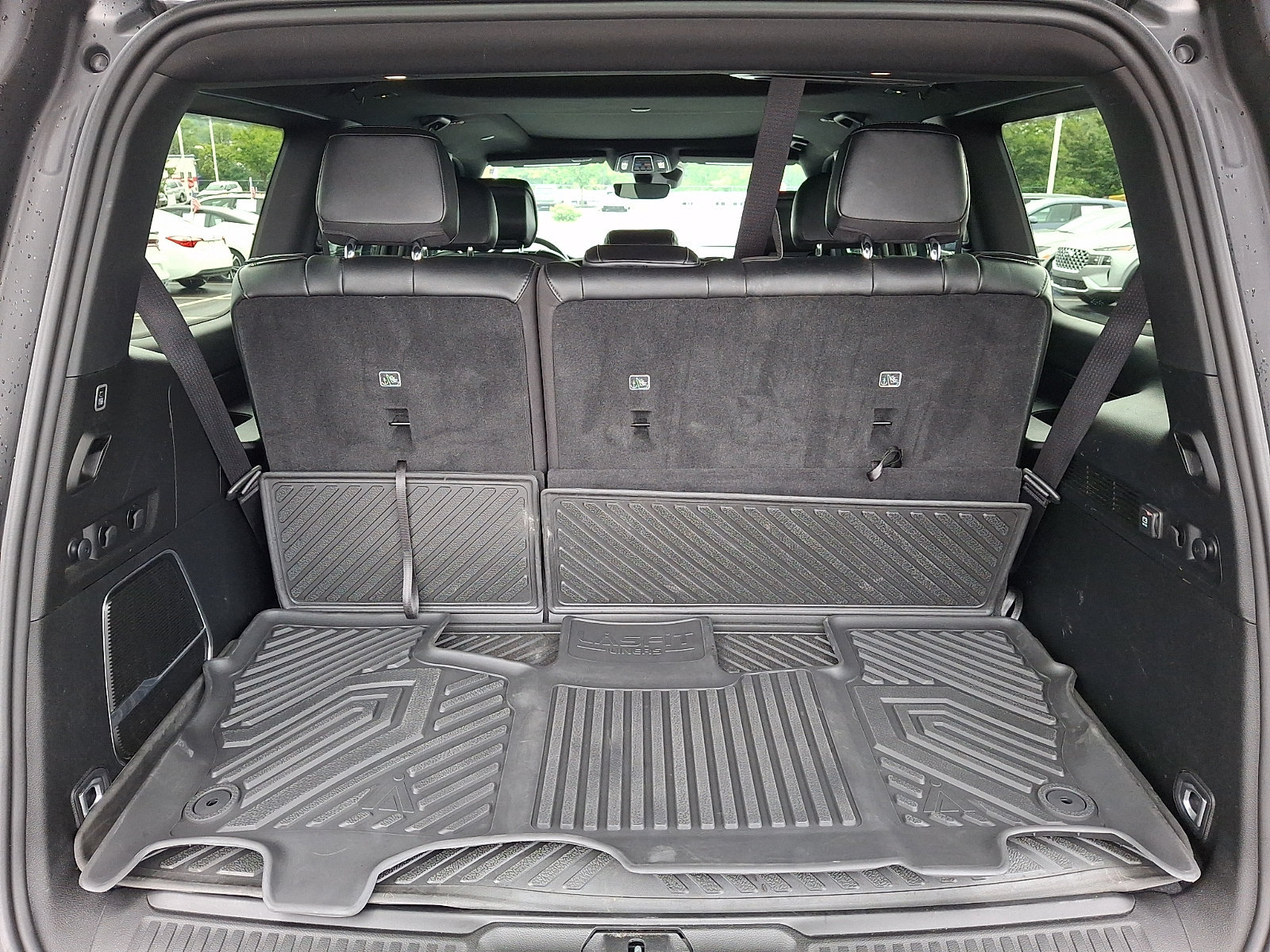 Used 2022 Jeep Wagoneer Series II w/ Premium Group I AWD/4WD image 30