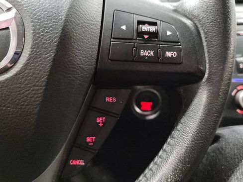 Used 2013 MAZDA MAZDA3 i Touring FWD image 26