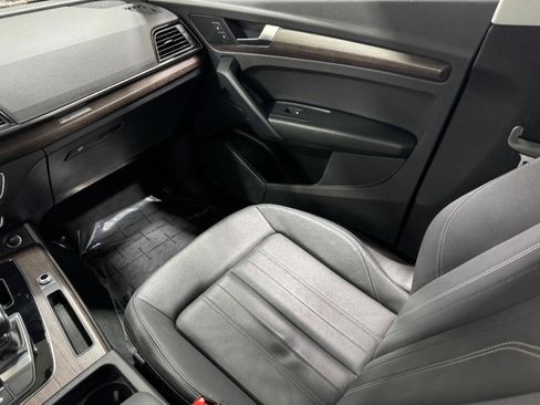 Certified 2023 Audi Q5 2.0T Premium w/ Convenience Package image 18