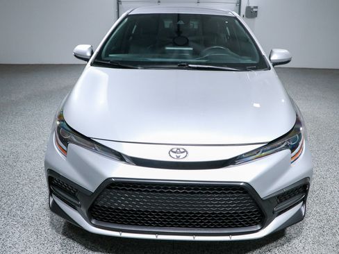 Used 2022 Toyota Corolla SE FWD image 4