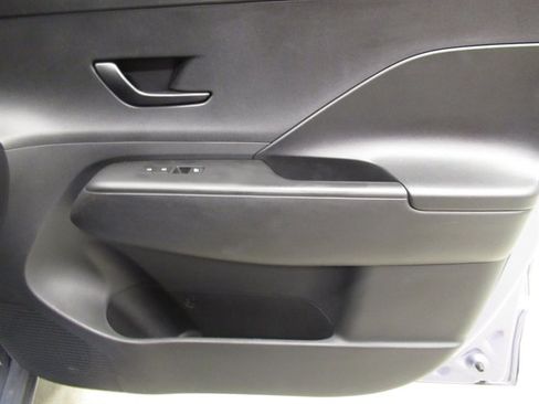 Used 2024 Hyundai Kona SEL FWD image 12