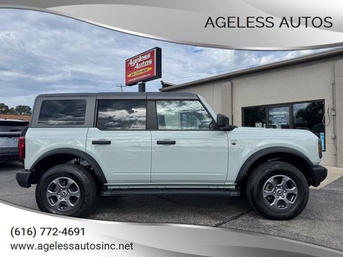 Used 2024 Ford Bronco Big Bend AWD/4WD image 1
