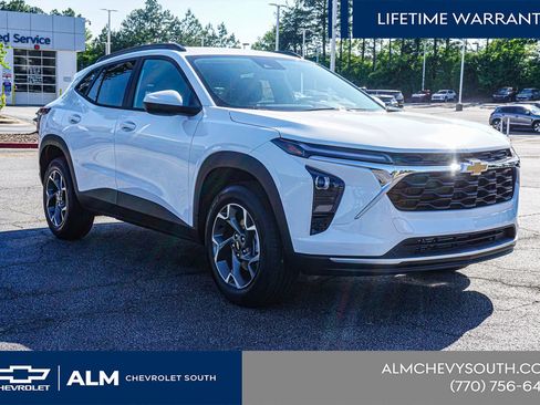 New 2026 Chevrolet Trax LT w/ Driver Confidence Package FWD image 5