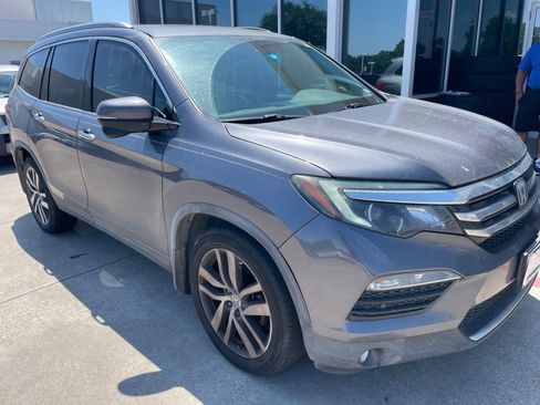 Used 2016 Honda Pilot Touring image 5