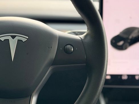 Used 2020 Tesla Model Y Long Range AWD/4WD image 45