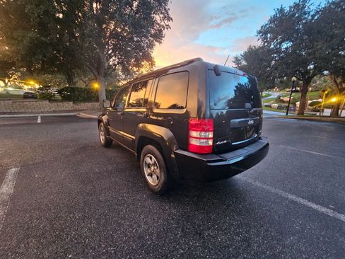 Used 2008 Jeep Liberty Sport w/ Popular Equipment Group AWD/4WD image 6