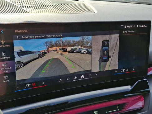 Used 2024 BMW i5 eDrive40i w/ Premium Package RWD image 18