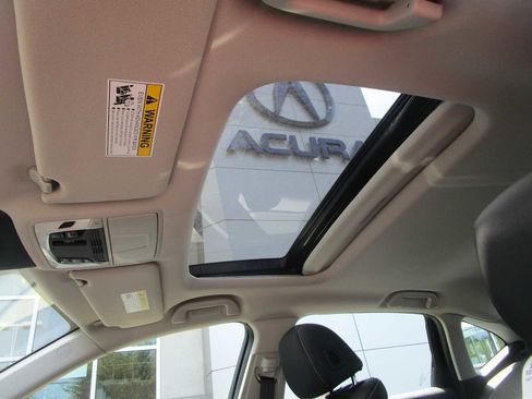 Certified 2025 Acura TLX w/ Technology Package image 15