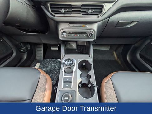 Certified 2025 Ford Bronco Sport Outer Banks w/ Outer Banks Tech Package+ AWD/4WD image 23