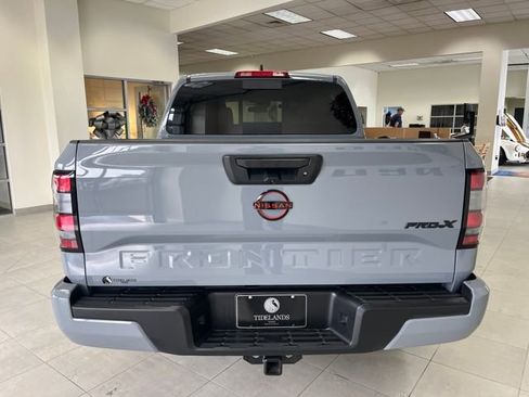 Used 2024 Nissan Frontier Pro-X image 7