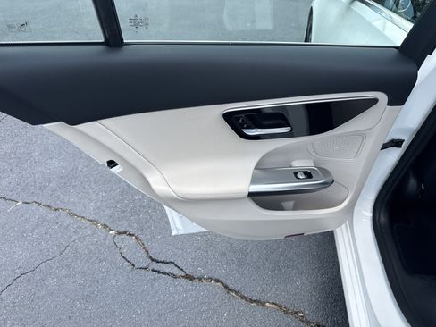 Used 2024 Mercedes-Benz C 300 Sedan image 28