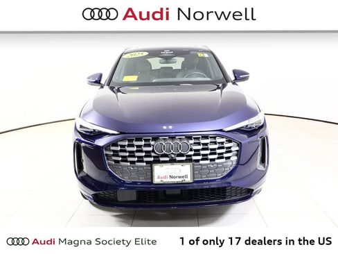 Used 2025 Audi Q5 Premium Plus w/ Premium Plus AWD/4WD image 11