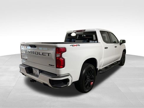 Used 2024 Chevrolet Silverado 1500 RST w/ Redline Edition AWD/4WD image 9