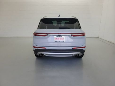Used 2026 Lincoln Corsair Premiere FWD image 6