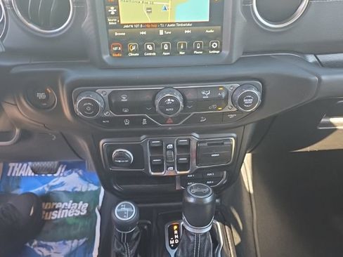 Certified 2020 Jeep Wrangler Unlimited Sahara AWD/4WD image 15
