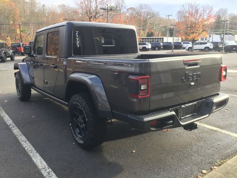 New 2026 Jeep Gladiator Sport image 5