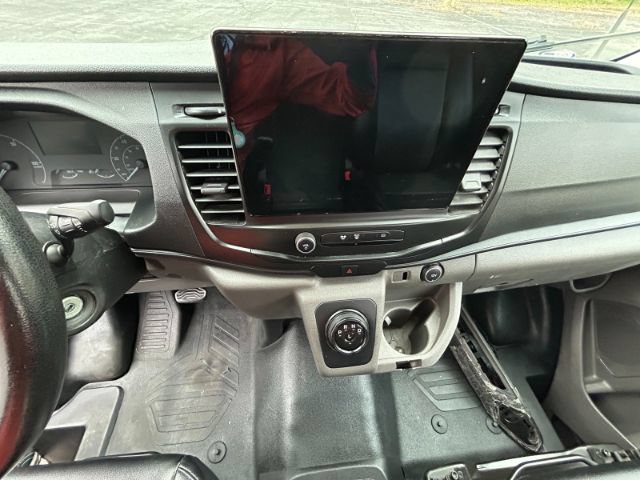 Used 2022 Ford E-Transit 148 High Roof Extended RWD image 11