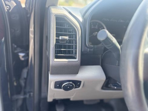 Used 2021 Ford F250 XL w/ Power Equipment Group RWD image 13