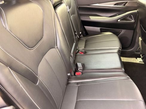 Certified 2026 INFINITI QX60 Luxe w/ Family Package FWD image 14