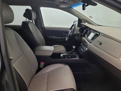 Used 2018 Kia Sedona SX Limited w/ SX Limited Prestige Package FWD image 21