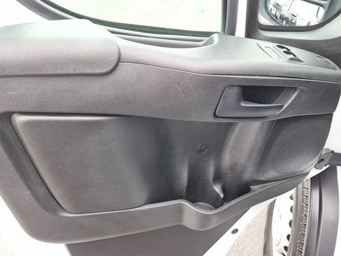 Used 2025 RAM ProMaster 2500 w/ U-Haul Equipment Group FWD image 11