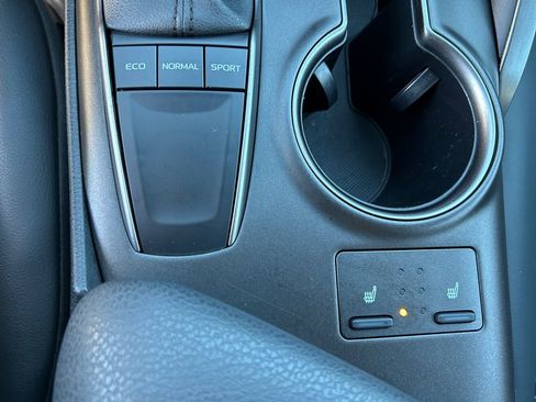 Used 2024 Toyota Camry SE w/ Cold Weather Package image 35