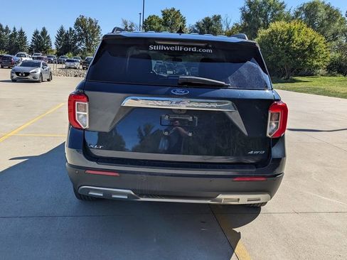 Used 2023 Ford Explorer XLT w/ Equipment Group 202A image 4