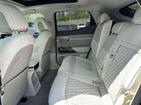 New 2024 Genesis GV60 Performance image 12