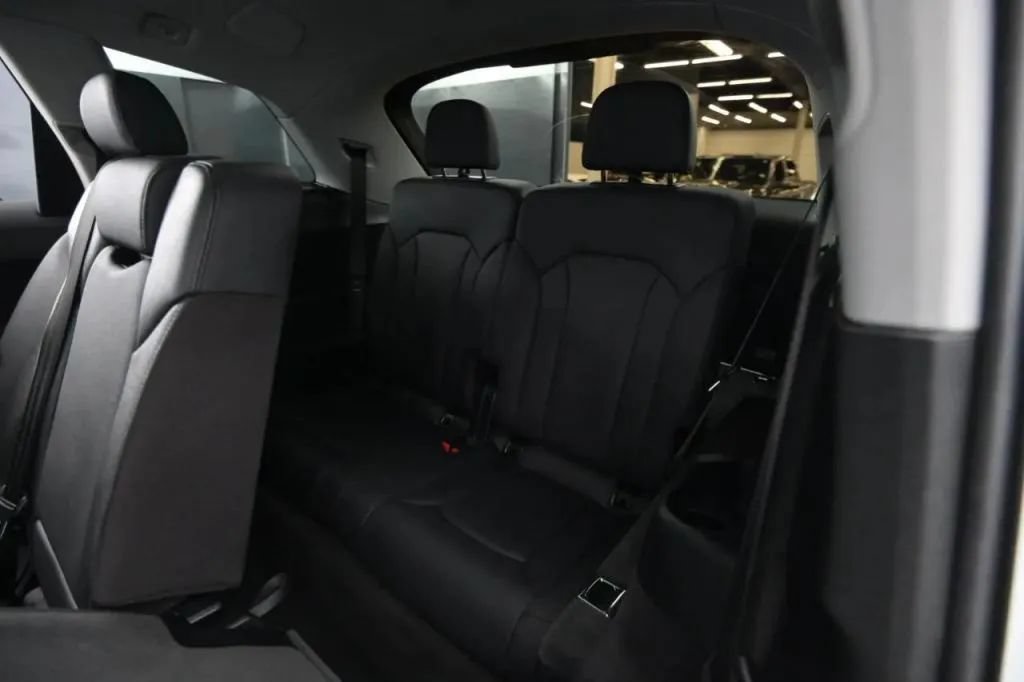 Used 2021 Audi Q7 3.0T Premium Plus w/ Premium Plus Package AWD/4WD image 48