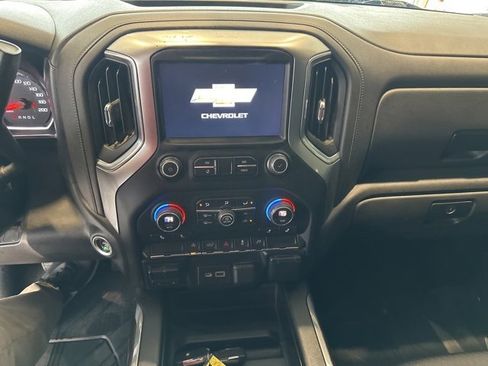 Used 2019 Chevrolet Silverado 1500 RST image 11