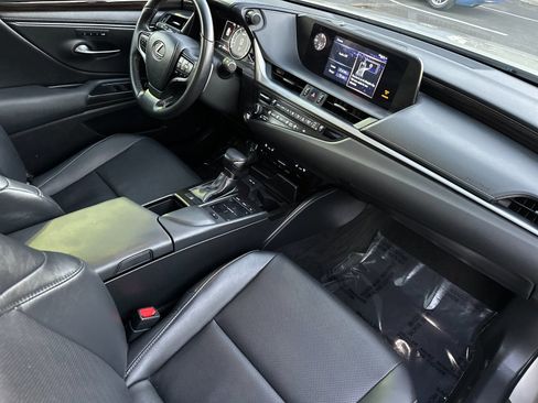 Used 2019 Lexus ES 350 w/ Premium Package image 17