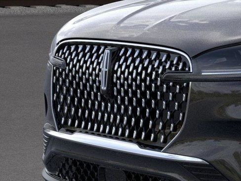 New 2026 Lincoln Aviator Reserve image 17