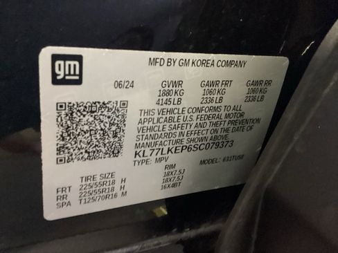 Used 2025 Chevrolet Trax ACTIV w/ Sunroof Package FWD image 16