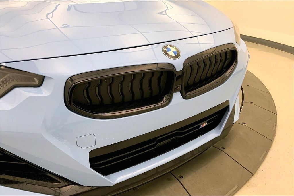 Used 2025 BMW M240i xDrive Coupe AWD/4WD image 29