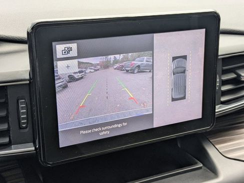 Used 2020 Ford Explorer Limited image 24