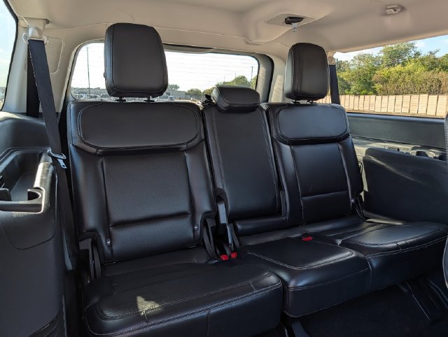 Used 2025 Ford Expedition Max Platinum AWD/4WD image 26