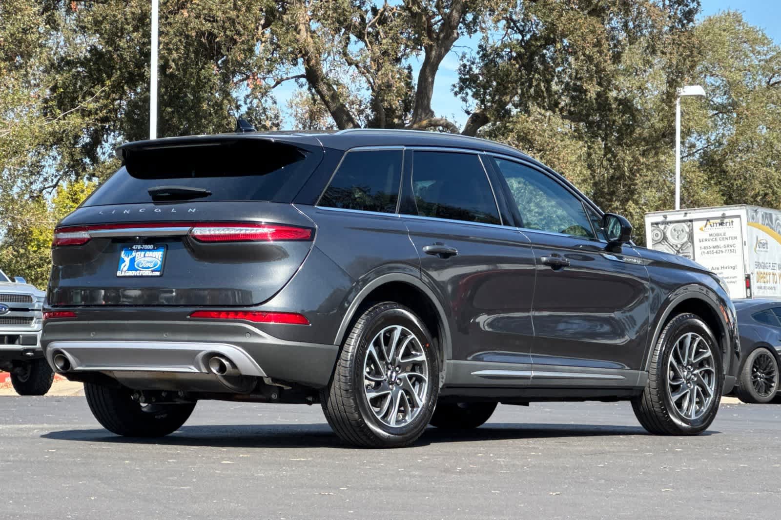 Used 2020 Lincoln Corsair AWD w/ Equipment Group 101A image 2