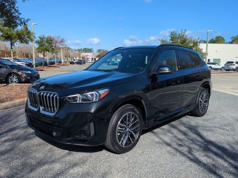 Used 2025 BMW X1 xDrive28i image 2